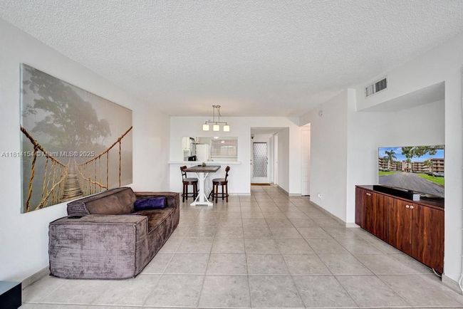 APT-304 - 1911 Sabal Palm Dr, Condo with 2 bedrooms, 2 bathrooms and null parking in Davie FL | Image 31