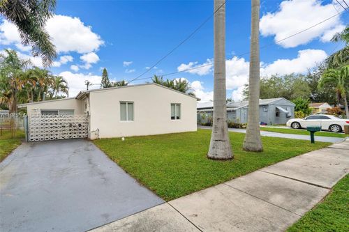 2721 Harding St, Hollywood, FL, 33020-1819 | Card Image