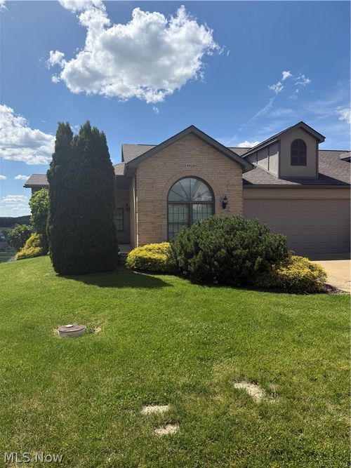 49281 Eagle Dr, East Liverpool, OH, 43920-9230 | Card Image