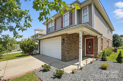 7036 Bullock Dr, Charlotte, NC, 28214-7100 | Card Image