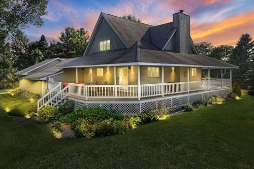 9225 160th Avenue, Bristol, WI, 53104 | Card Image
