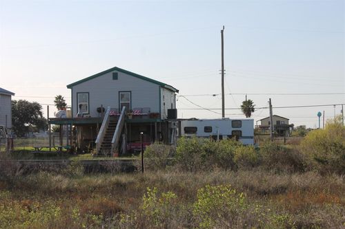 7115 W Hunter Dr, Hitchcock, TX, 77563-2550 | Card Image