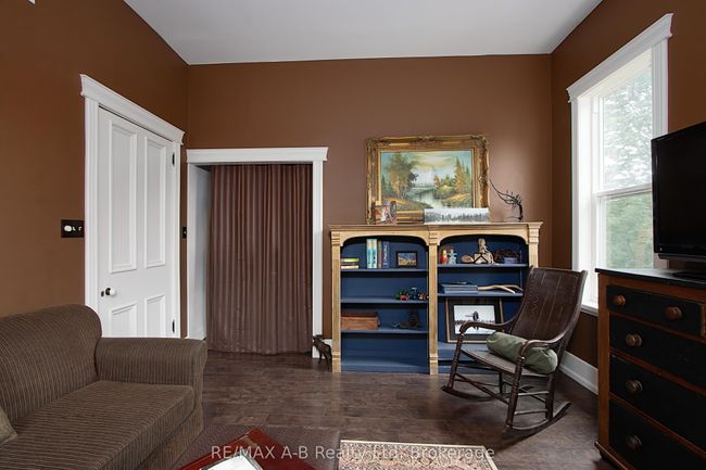 12096 Gale Rd, House other with 5 bedrooms, 4 bathrooms and 10 parking in Middlesex Centre ON | Image 29