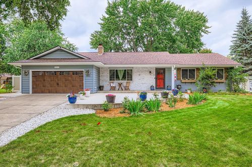 10215 Union Terrace Ln N, Maple Grove, MN, 55369-2845 | Card Image