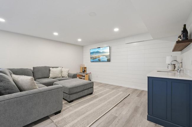 8975 W Eagle Court, House other with 5 bedrooms, 3 bathrooms and null parking in Mequon WI | Image 43