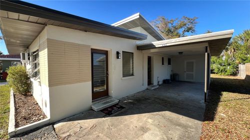 2323 Belmar Dr, BELLEAIR BLUFFS, FL, 33770-2055 | Card Image