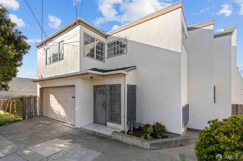 743 Silver Ave, San Francisco, CA, 94134-1052 | Card Image