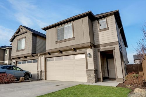 63169 Ne Hadley Pl, Bend, OR, 97701-7435 | Card Image