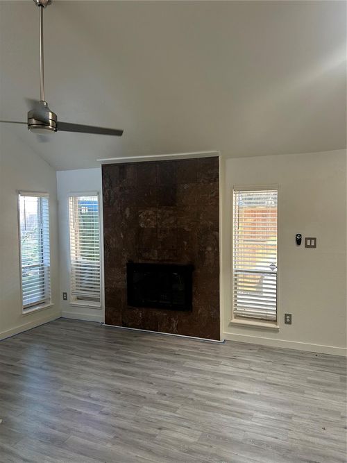 13925 Hollowgreen Dr, Houston, TX, 77082-1825 | Card Image