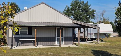27307 Sunset Dr, Clinton, MO, 64735-6250 | Card Image