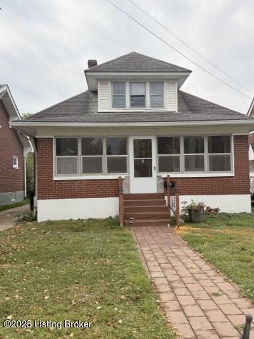 106 Oxford Pl, Louisville, KY, 40207-2922 | Card Image