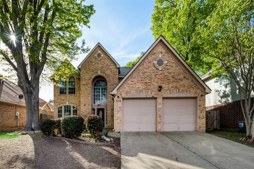 4547 Buckingham Dr, Grand Prairie, TX, 75052-8360 | Card Image