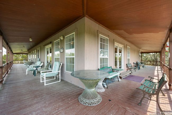 388 Oak Trl, House other with 3 bedrooms, 5 bathrooms and null parking in Pipe Creek TX | Image 41
