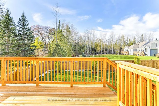 20 62 Nd St N, House other with 3 bedrooms, 3 bathrooms and 4 parking in Wasaga Beach ON | Image 16