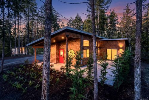 2450 Carpenter Rd, Sooke, BC, V9Z | Card Image
