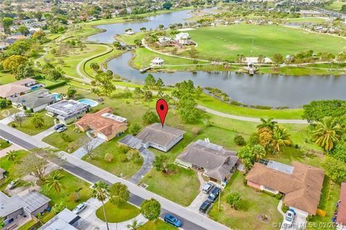 197 Sandpiper Ave, Royal Palm Beach, FL, 33411-2937 | Card Image