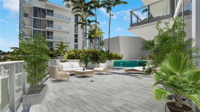 204 - 801 S Pointe Dr, Condo with 2 bedrooms, 2 bathrooms and null parking in Miami Beach FL | Image 2