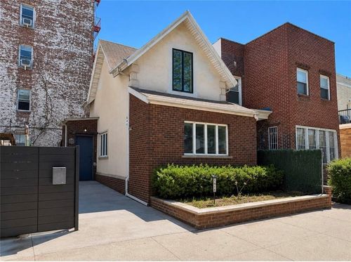 1918 Avenue O, Brooklyn, NY, 11230-6721 | Card Image