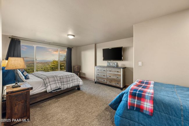 Spacious Guest Bedroom | Image 35