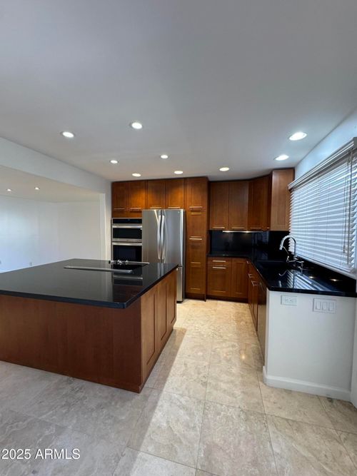 5888 N 83rd St, Scottsdale, AZ, 85250-6213 | Card Image