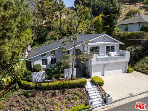 9775 Millboro Pl, Beverly Hills, CA, 90210 | Card Image