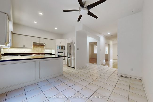 132 John St, House attached with 3 bedrooms, 4 bathrooms and null parking in Oakville ON | Image 11