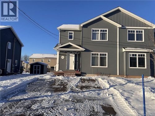 194 Rue Des Erables, Dieppe, NB, E1A9B2 | Card Image