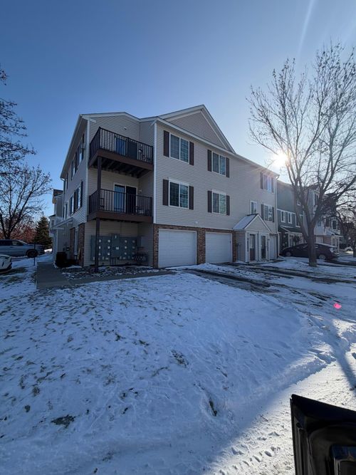 212-15517 Flight Way, Apple Valley, MN, 55124-6025 | Card Image
