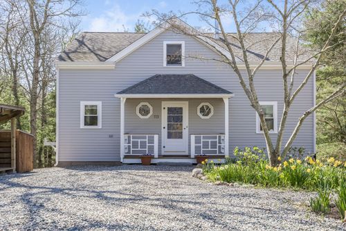 113 Blacksmith Shop Rd, Falmouth, MA, 02540-2035 | Card Image