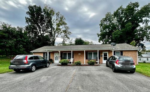 1195 Fairmont Dr, Vinton, VA, 24179-2221 | Card Image