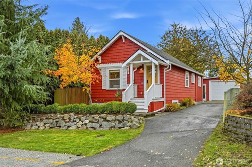 10245 36th Avenue Sw, Seattle, WA, 98146 | Card Image