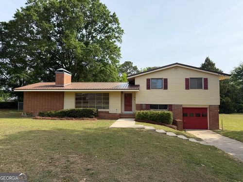 105 Westview Dr, Dublin, GA, 31021-2837 | Card Image