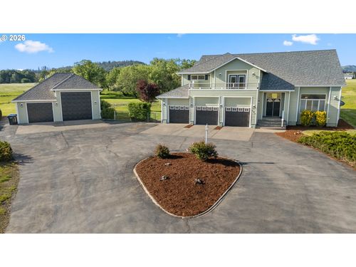 475 Curry Rd, Roseburg, OR, 97471-9210 | Card Image