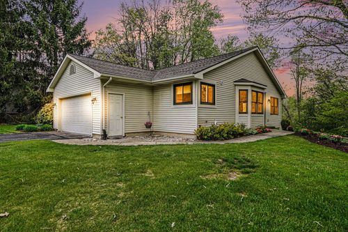 2681 Indian Creek Drive Nw, Grand Rapids, MI, 49534 | Card Image