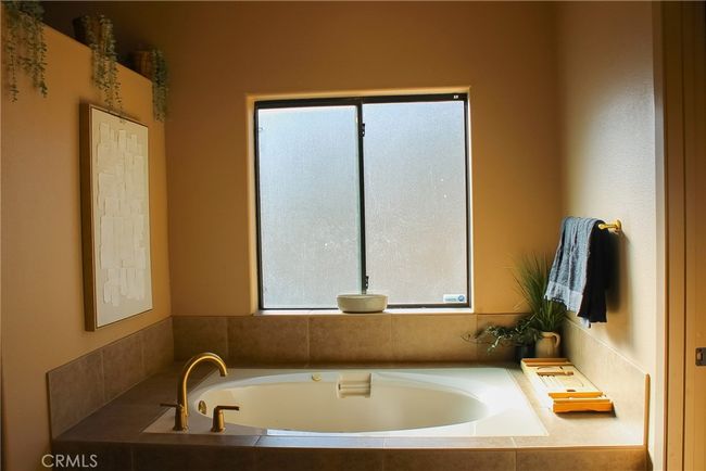 7525 Whitney Ave, House other with 4 bedrooms, 2 bathrooms and 3 parking in Yucca Valley CA | Image 16