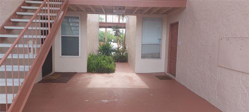 13-546 Orange Dr, Altamonte Springs, FL, 32701-5359 | Card Image