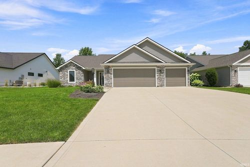 8757 Raceborg Pl, Fort Wayne, IN, 46835-8911 | Card Image