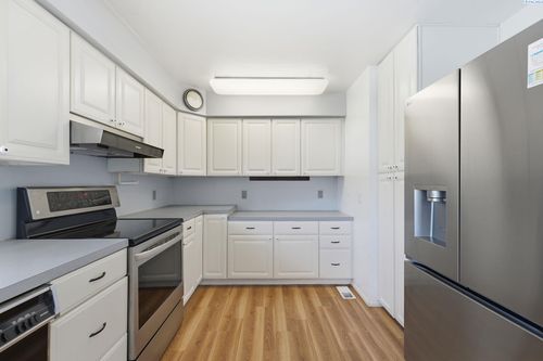 1330 Farrell Ln, Richland, WA, 99354-3202 | Card Image