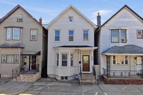 209 Hamilton St, Harrison, NJ, 07029-2549 | Card Image