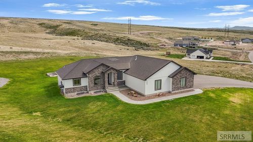 7232 E Middle Fork Rd, Idaho Falls, ID, 83406-4953 | Card Image