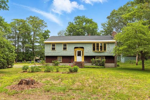 8 Bigs Ln, Seabrook, NH, 03874-4645 | Card Image
