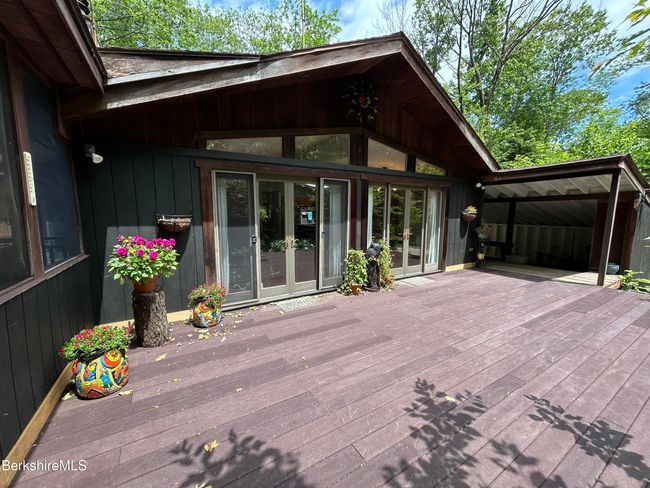 305 Shadow Ln, House other with 3 bedrooms, 3 bathrooms and null parking in Sandisfield MA | Image 26