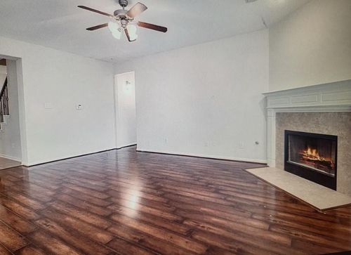 21426 Venture Park Dr, Richmond, TX, 77406-4725 | Card Image