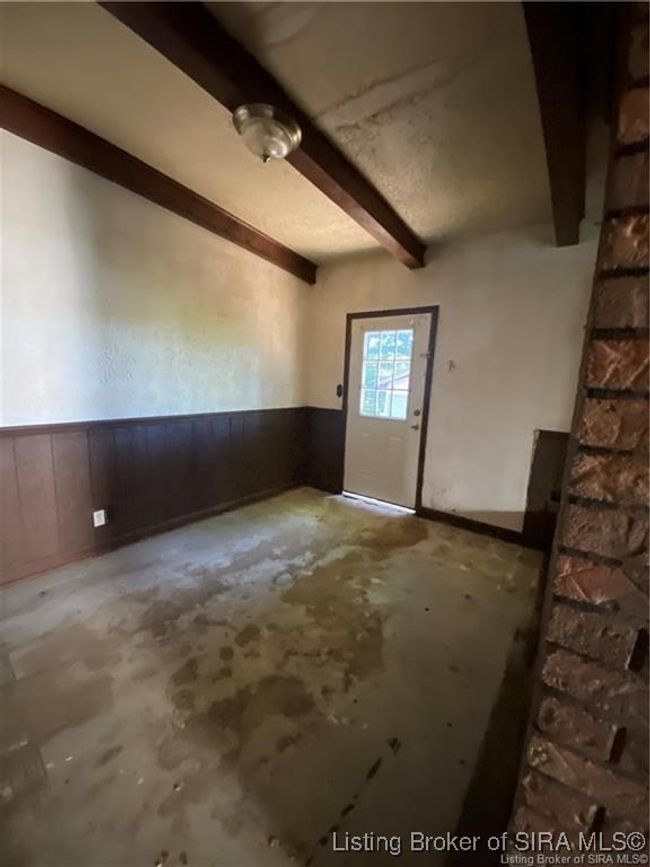 319 E Walnut St, Home with 3 bedrooms, 1 bathrooms and null parking in Corydon IN | Image 6