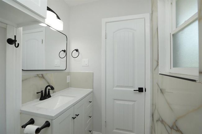5714 Nina Lee Ln, House other with 4 bedrooms, 3 bathrooms and 1 parking in Houston TX | Image 26