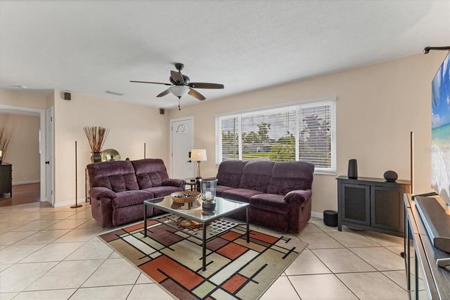 2402 33 Rd St W, House other with 3 bedrooms, 2 bathrooms and null parking in BRADENTON FL | Image 8