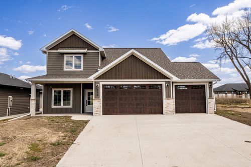 520 Leonard St, Hawley, MN, 56549-2901 | Card Image