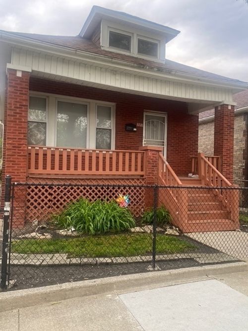 8728 S Carpenter St, Chicago, IL, 60620-3441 | Card Image