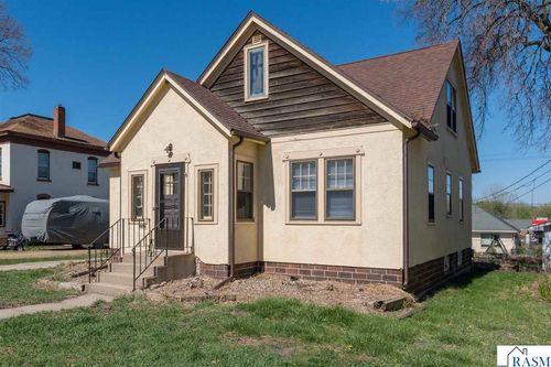 416 N 2nd St, Le Sueur, MN, 56058-1519 | Card Image