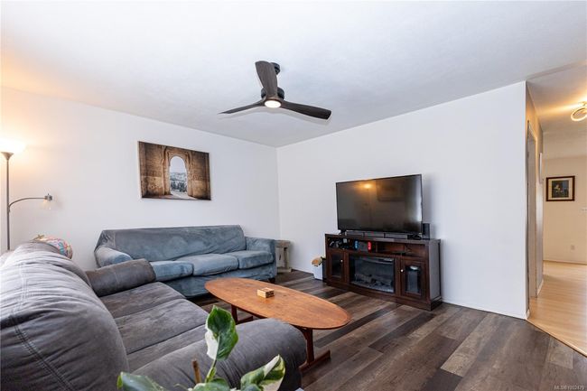 1 - 768 Robron Rd, Townhouse with 3 bedrooms, 2 bathrooms and 14 parking in Campbell River BC | Image 9